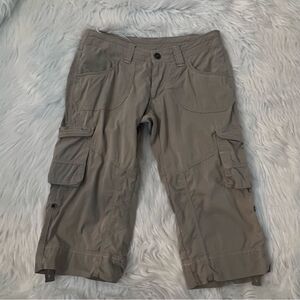 Kuhl Shorts Womens Size 2 Tan Capri Cargo Stretch Hiking Roll Up Hem Pockets